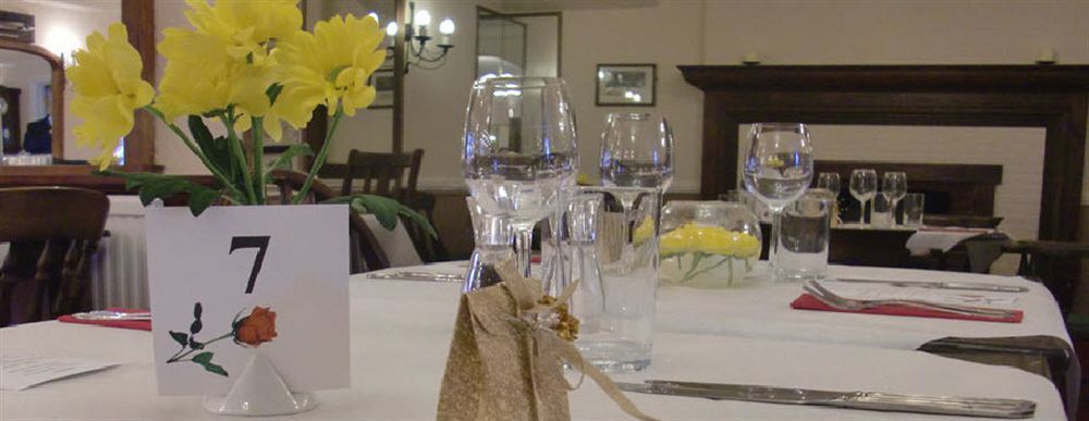 The Devil'S Punchbowl Hotel Hindhead Екстериор снимка